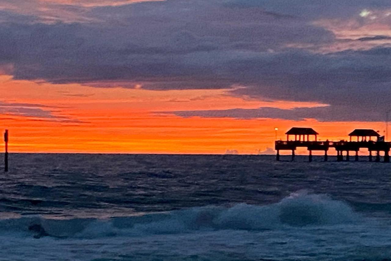 Oceanfront Condo With Balcony And Stunning Views! Clearwater Beach Exterior photo