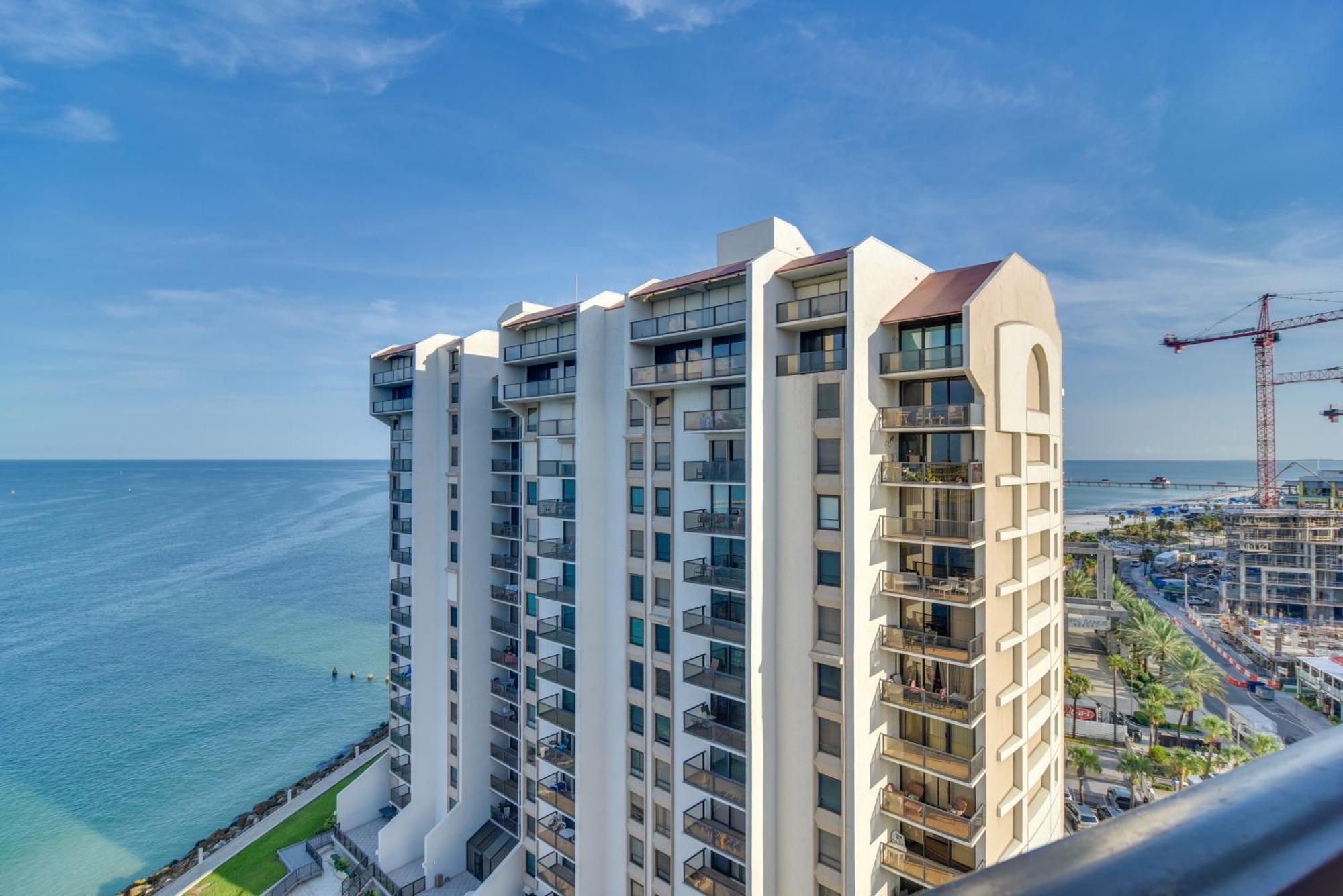 Oceanfront Condo With Balcony And Stunning Views! Clearwater Beach Exterior photo